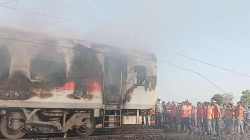 VIDEO : मध्य प्रदेशात राजधानी एक्सप्रेसला भीषण आग; सर्व प्रवासी सुखरुप
