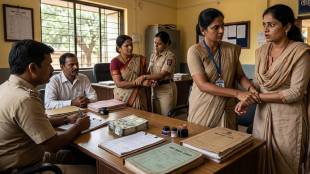 Ratnagiri ACB Trap News | Rajapur Bribery Case Female Officers Arrested | Revenue Department Corruption Ratnagiri | 7/12 Extract Bribe Case Maharashtra