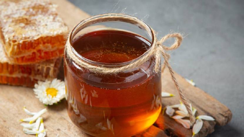 10 benefits of having one teaspoon of honey in the morning