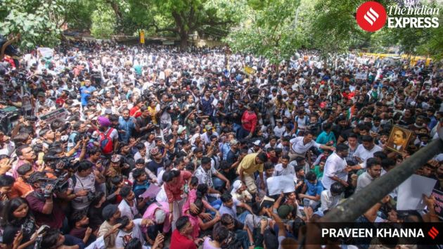 cockroach janta party protest photos