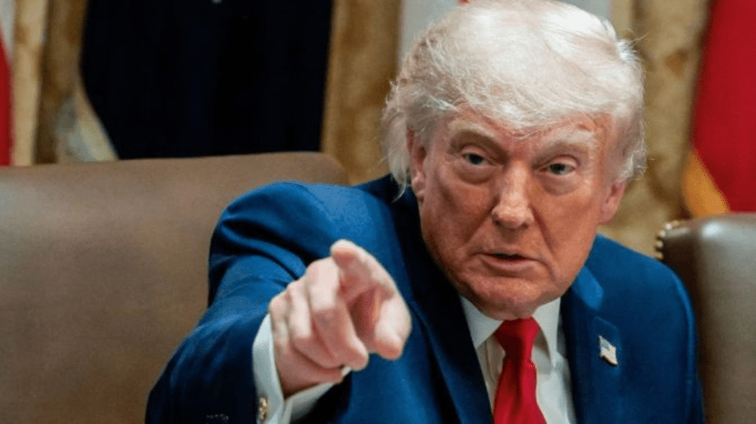 US Iran peace deal updates Donald Trump | Strait of Hormuz open after Trump cancels air strikes | अमेरिका इराण शांतता करार डोनाल्ड ट्रम्प | ट्रम्प यांनी इराणवरील हवाई हल्ले रोखले हार्मुझची सामुद्रधुनी खुली