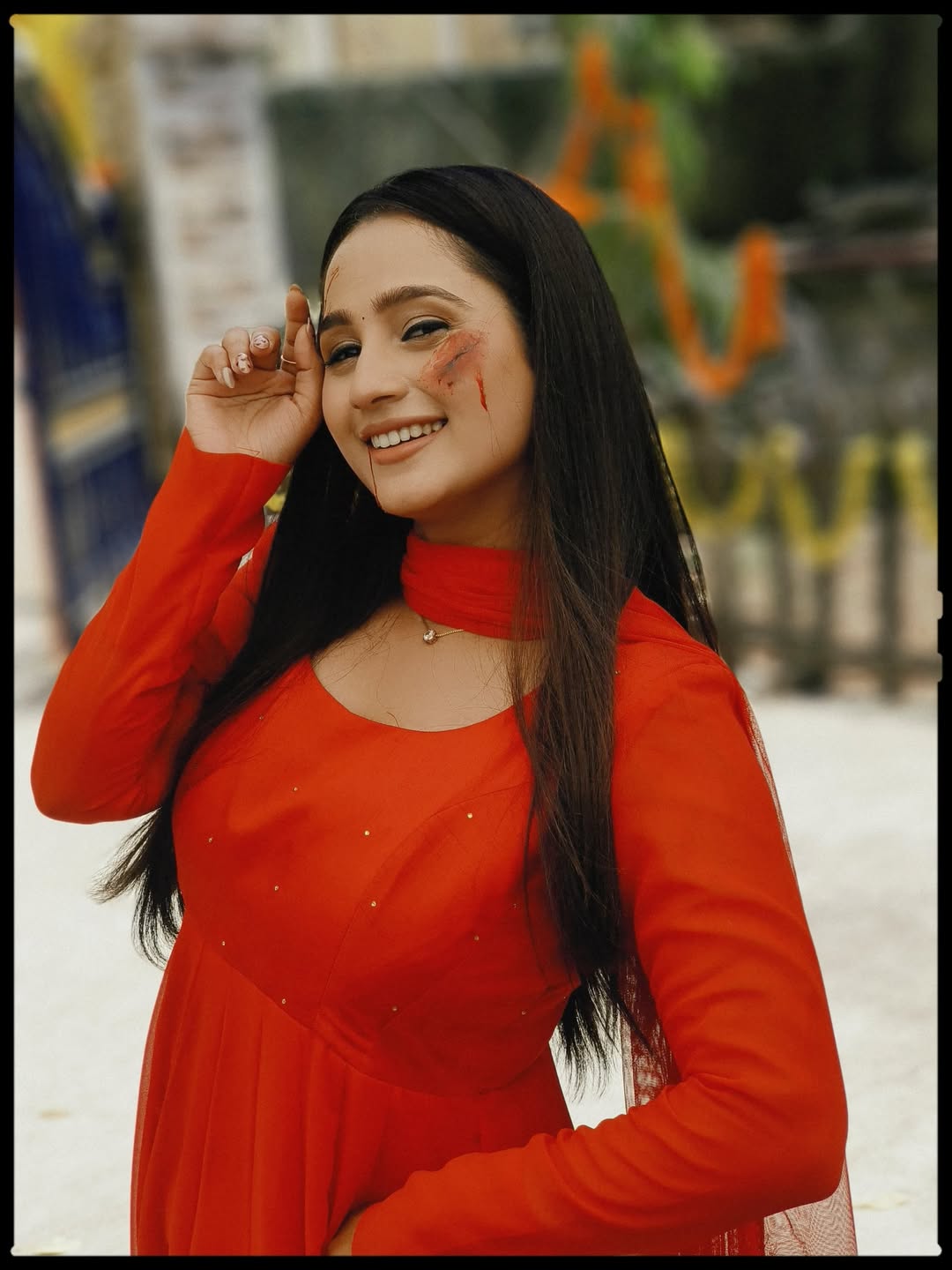 Lakshmi Niwas fame Divya Pugaonkar latest look