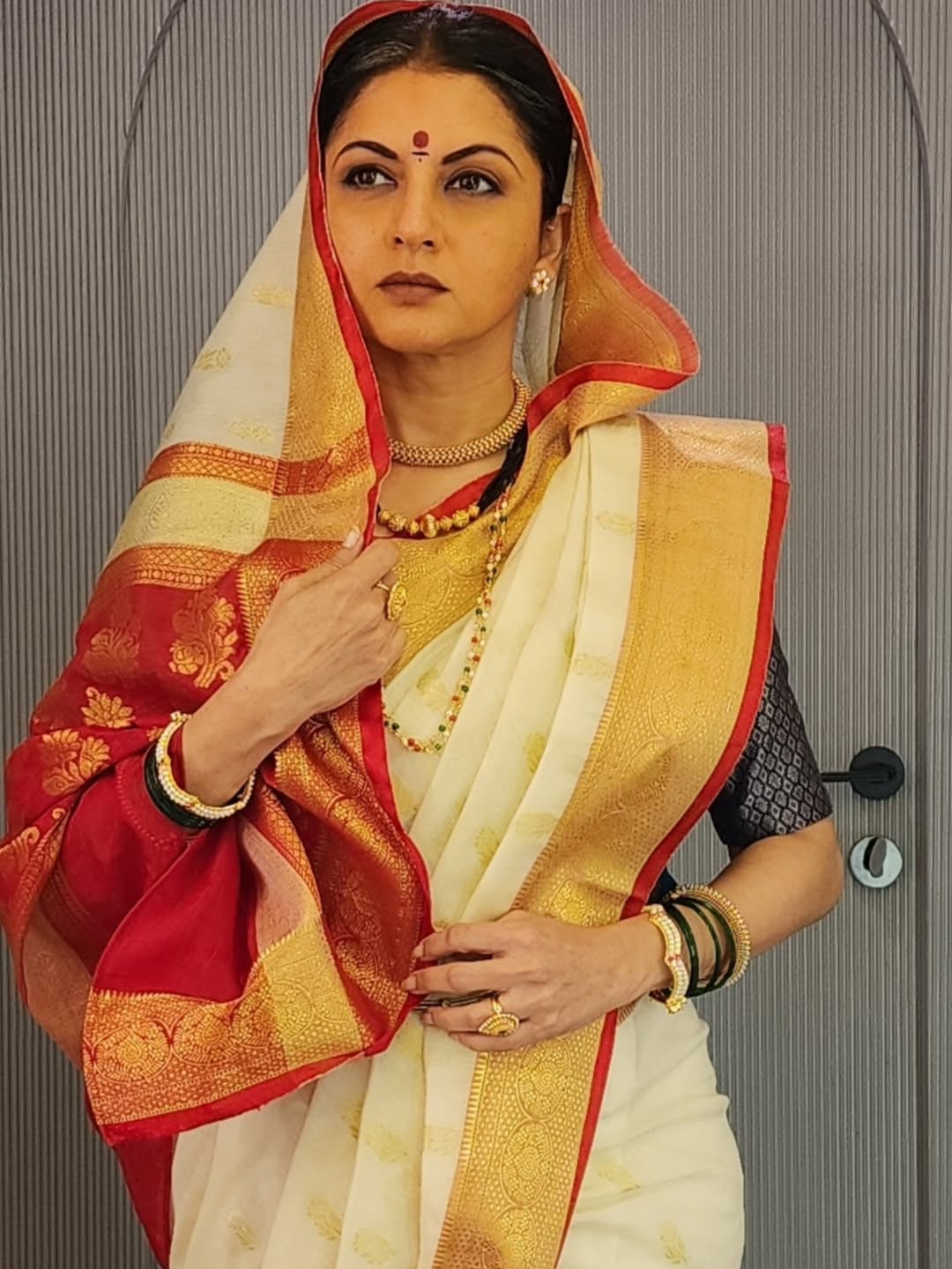 Bhagyashree emotional post on Rajmata Jijau role