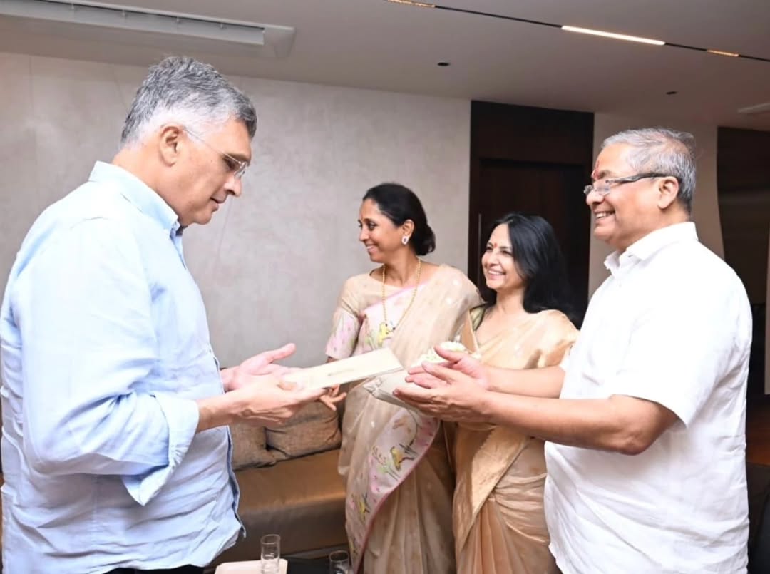 Supriya Sule gives wedding card to future in laws
