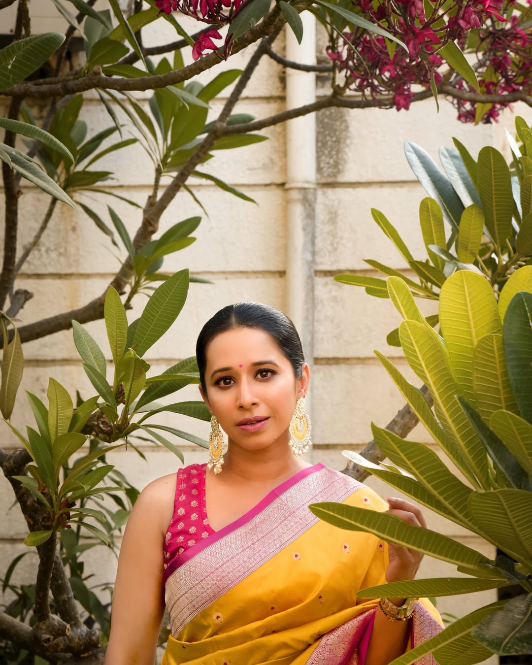 Shreya Bugade yellow saree photos