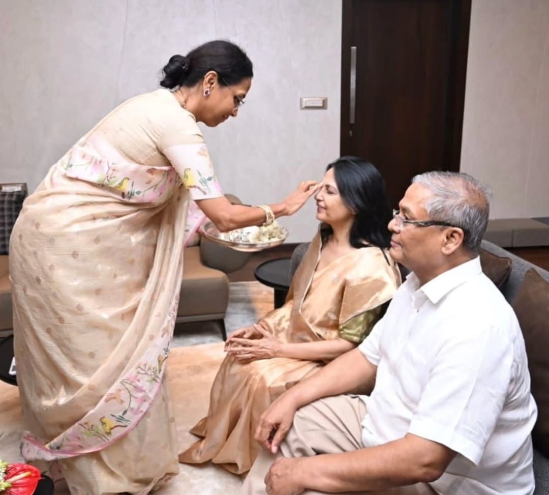 Supriya Sule gives wedding card to future in laws