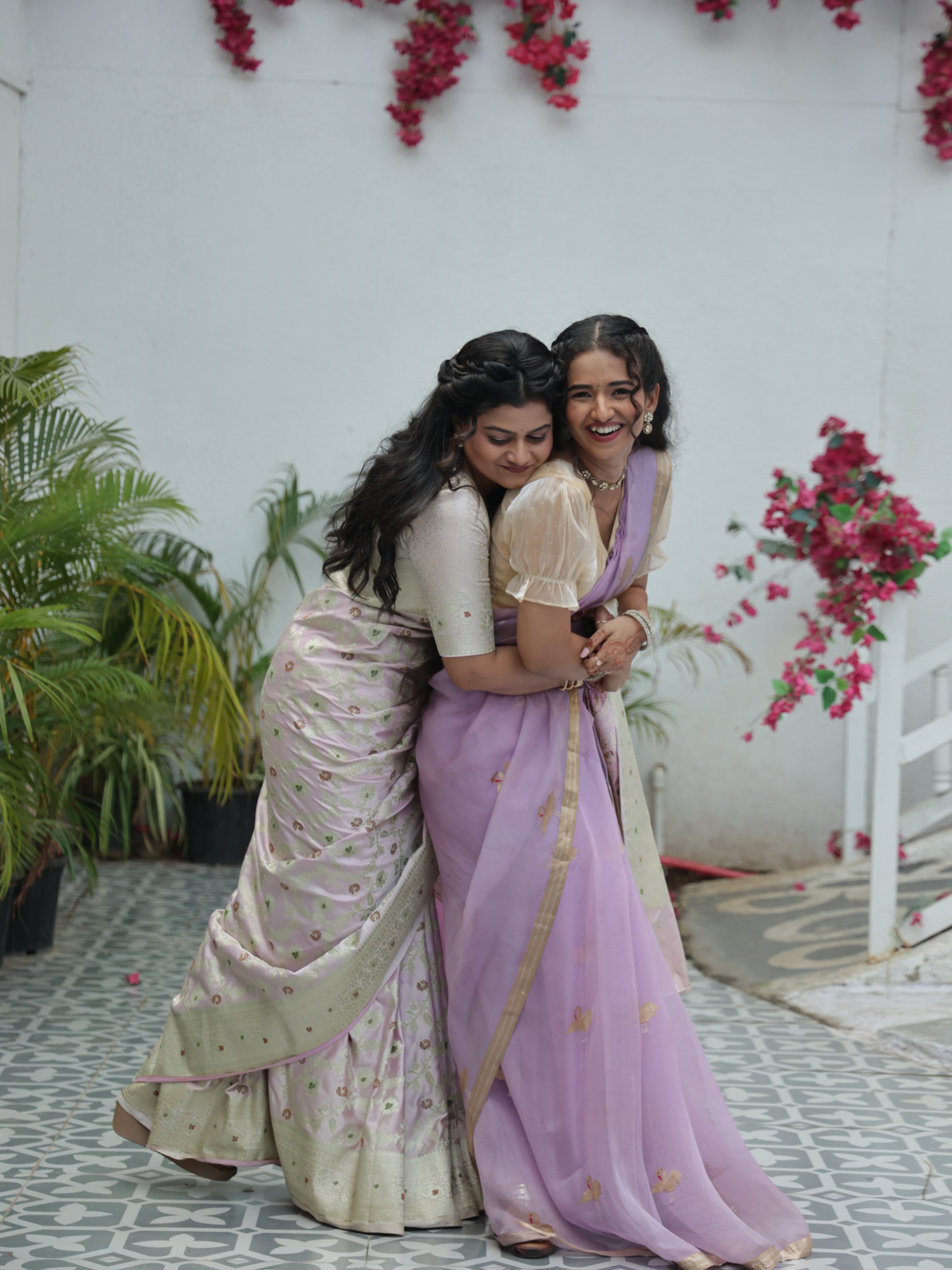 Deep Jyoti marathi serial actress sisters photos