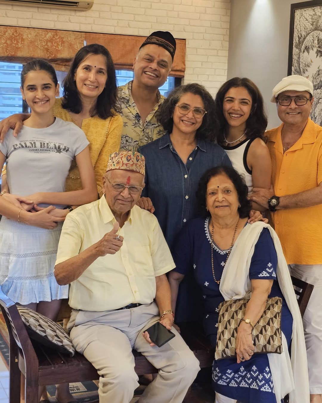 shriya pilgaonkar grandfather 88th birthday post
