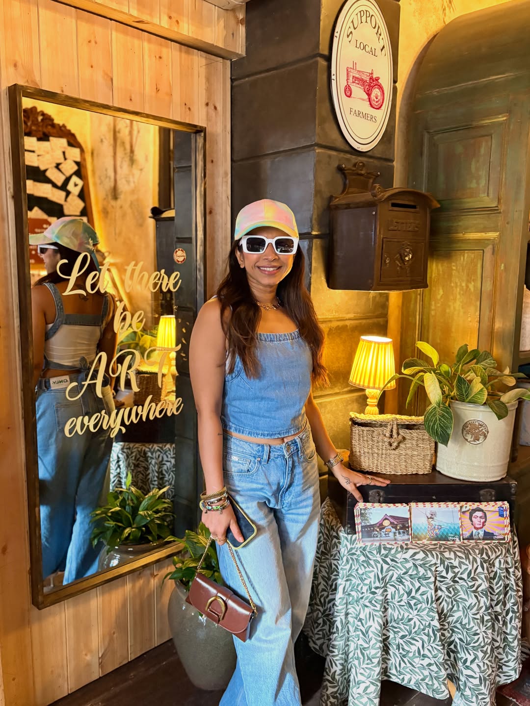 Shreya Bugde cafe photos with Suruchi Adarkar Piyush Ranade