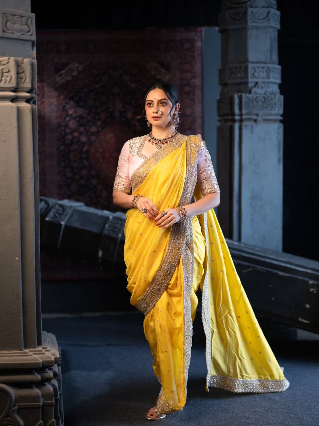 Shruti Marathe yellow nauvari saree look