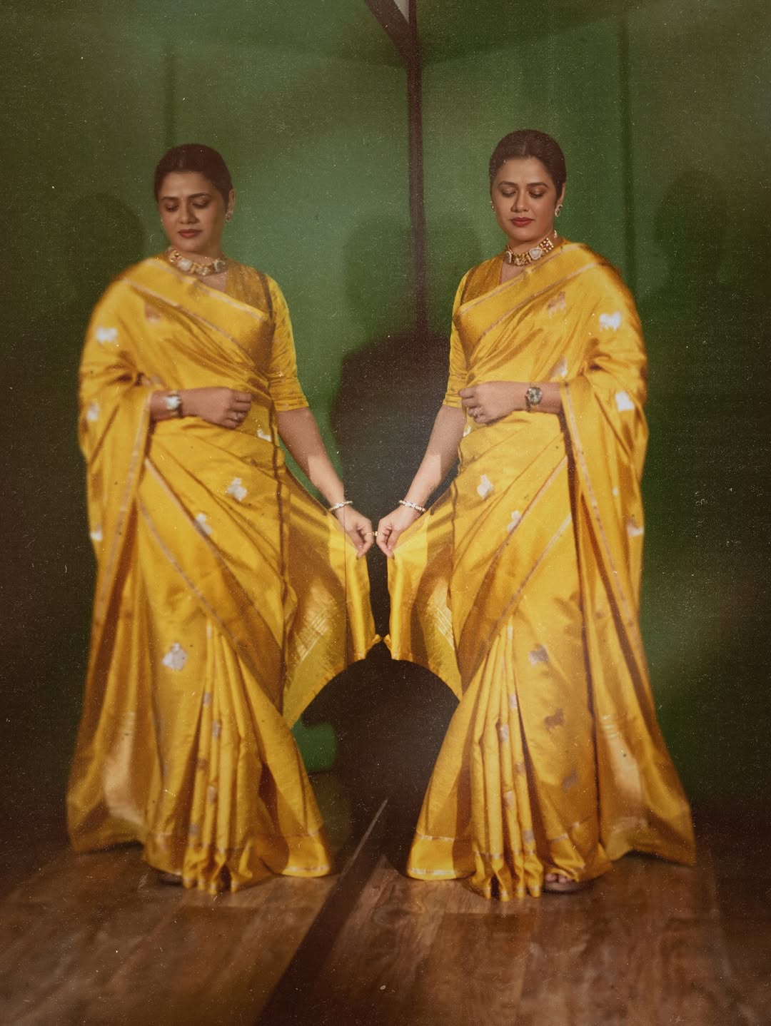 Girija Oak yellow saree look photos