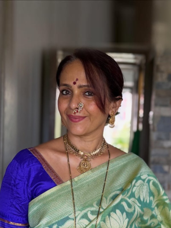 Aishwarya Narkar Hil Pori Hila Reel Video