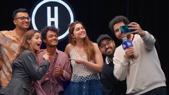 Alia bhatt emotional marathi Stage actor Sukrut Dev