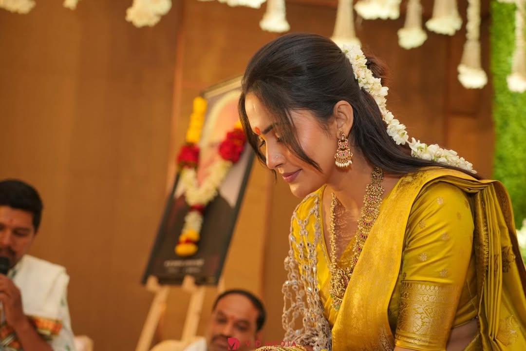Anushka Sarkate Nikhil Chavan Engagement