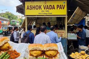 Ashok Vada Pav is an iconic Mumbai hotspot