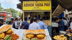 मुंबईचा ‘अशोक वडापाव’ जगात भारी! Taste Atlas च्या आयकॉनिक सँडविचेसच्या यादीत पटकावलं स्थान