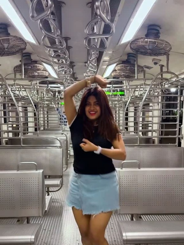 Dhanashri Kadgaonkar Dance Reel Video
