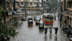 हिंदमाता, किंग सर्कल, गांधी मंडई, अंधेरी सबवे येथील दुष्टचक्र कायम, आदित्य ठाकरे यांची कडवी टीका