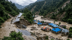 अरुणाचल प्रदेशात पुराचे थैमान, बचावकार्य सुरू; रस्त्यांचे मोठे नुकसान