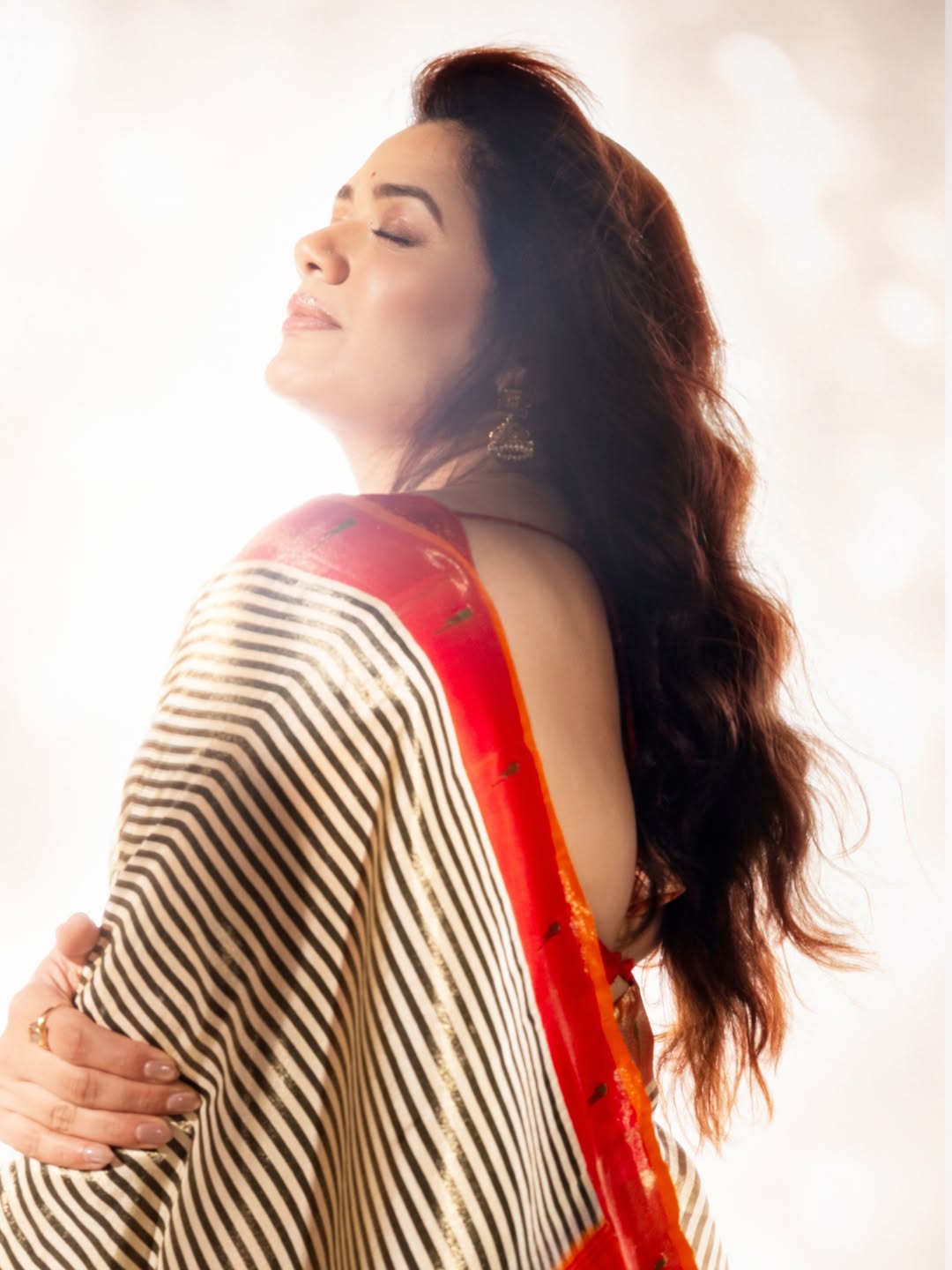 Girija Oak Godbole Stripes Muniya Paithani Saree