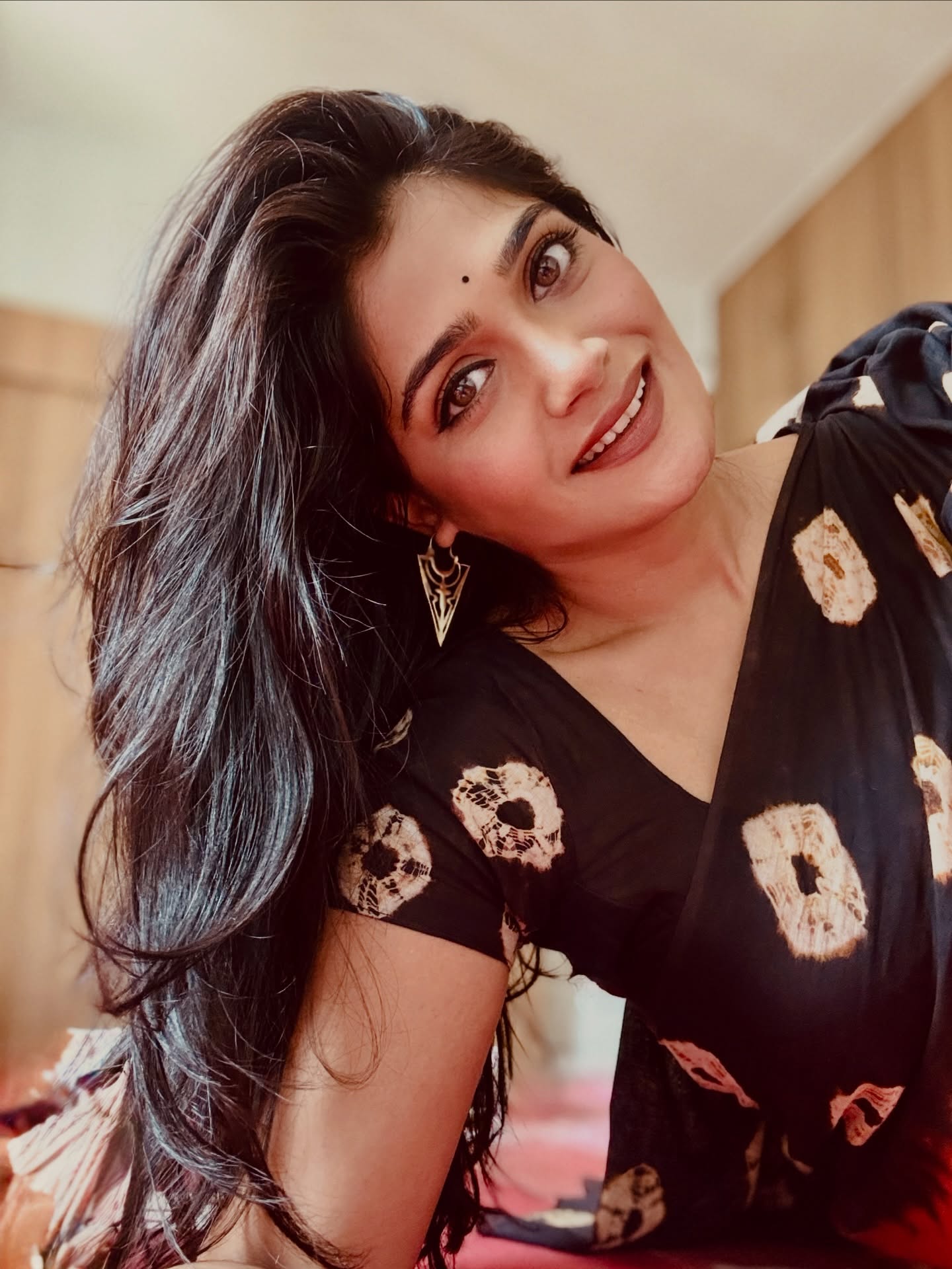 Isha Keskar Bandhani Saree Look