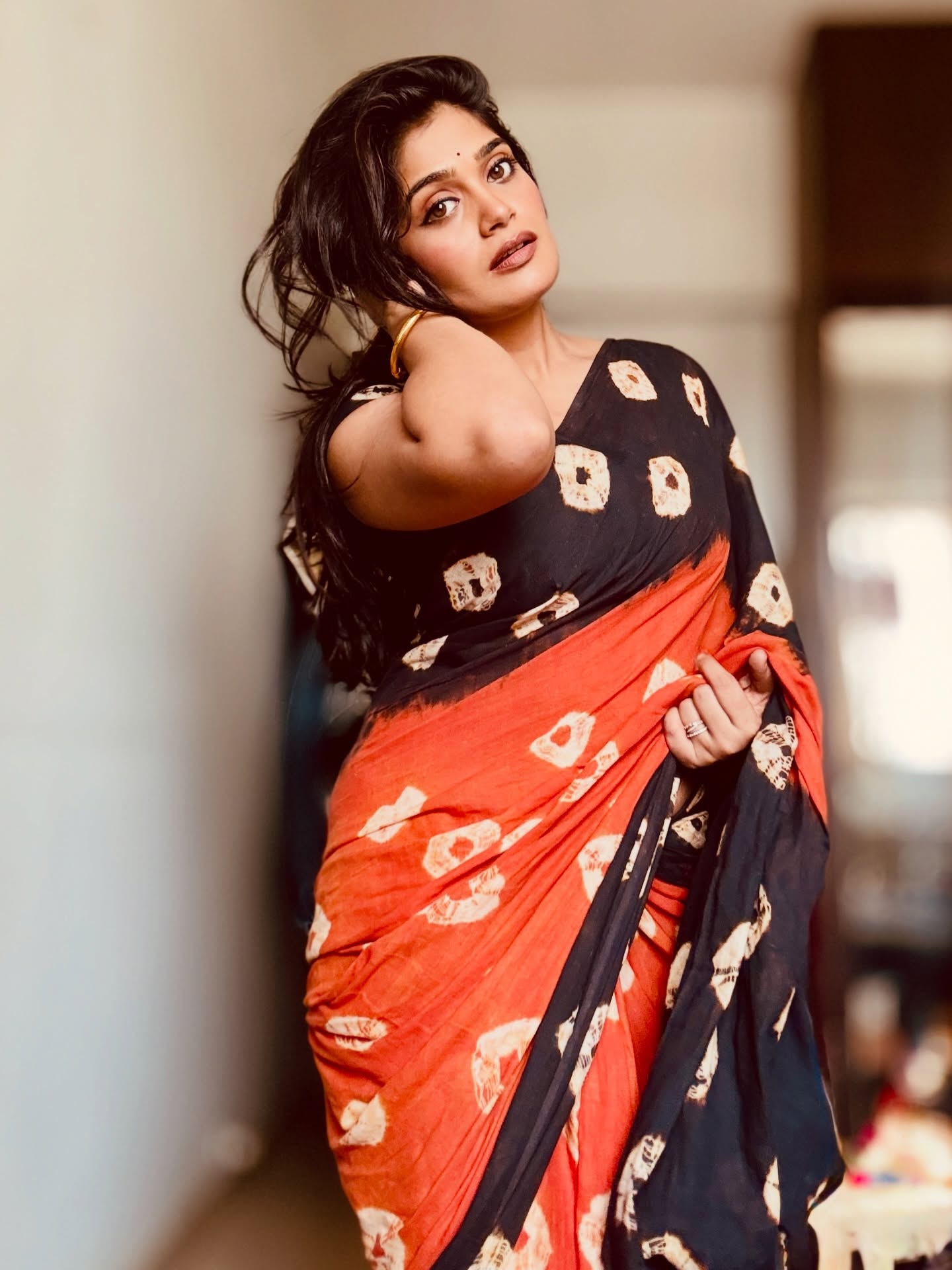 Isha Keskar Bandhani Saree Look