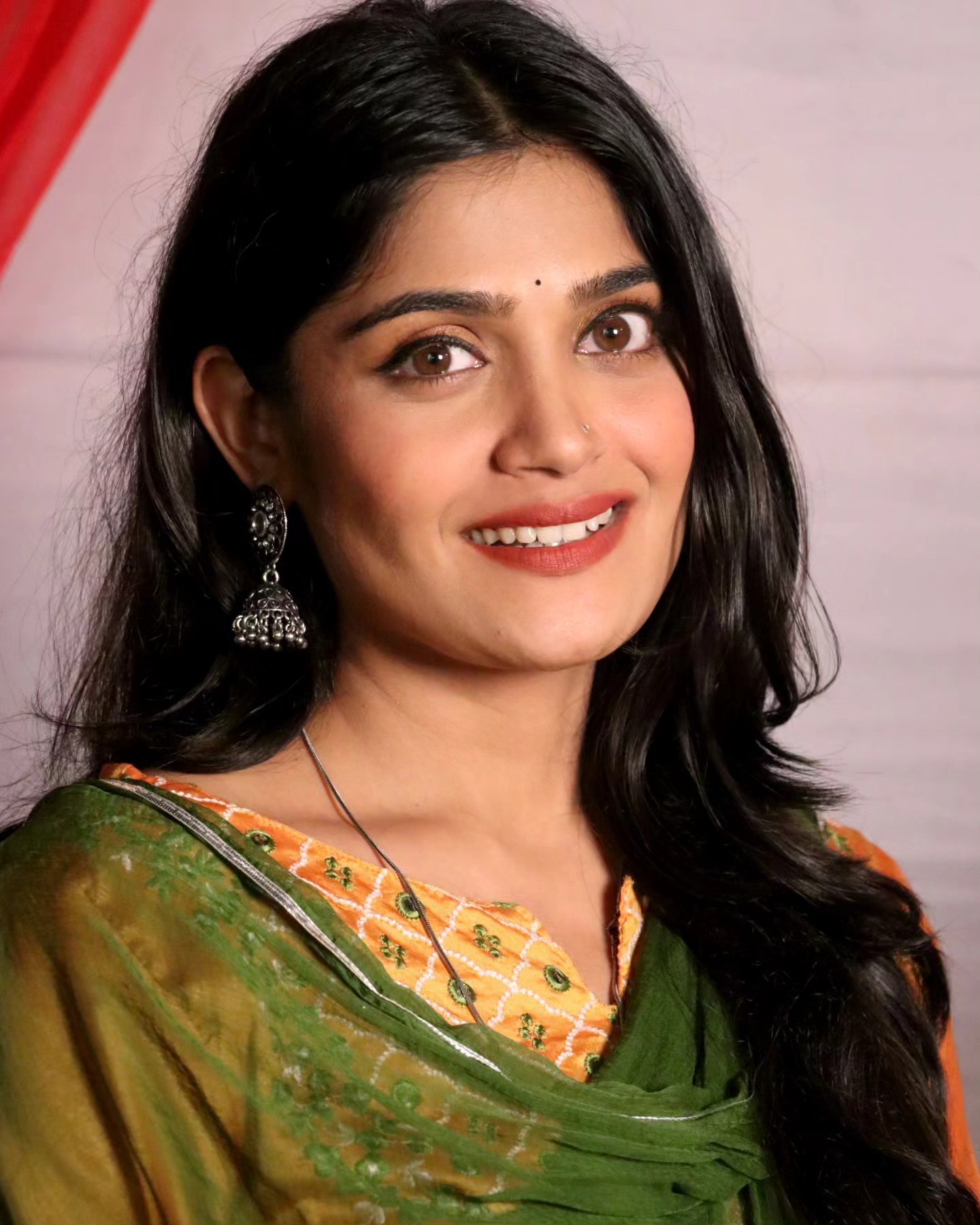 Isha Keskar Bandhani Saree Look