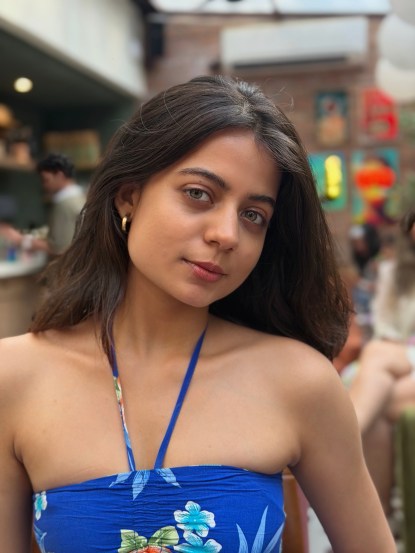 जाईन अशातच आता इन्स्टाग्रामवर एक पोस्ट शेअर केली असून मालिकेत सोज्वळ आणि सुंदर दिसणाऱ्या आनंदीचा यामधून बिंदास्त अंदाज पाहायला मिळत आहे.