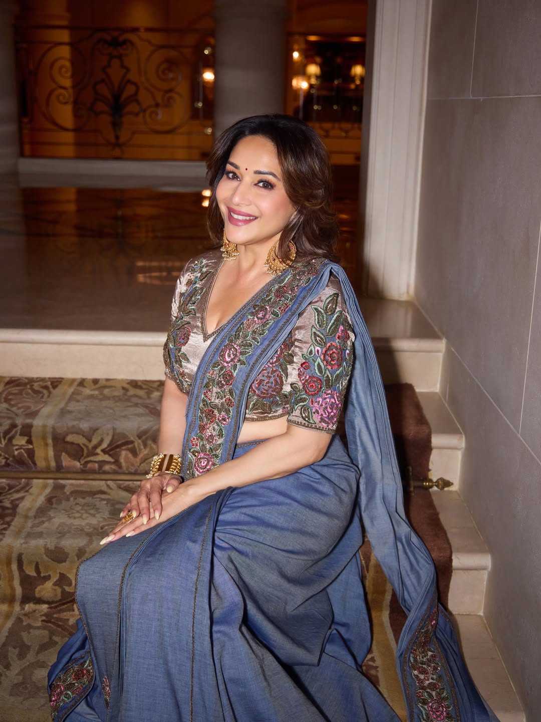 Madhuri Dixit Maa Behen Movie Saree Look
