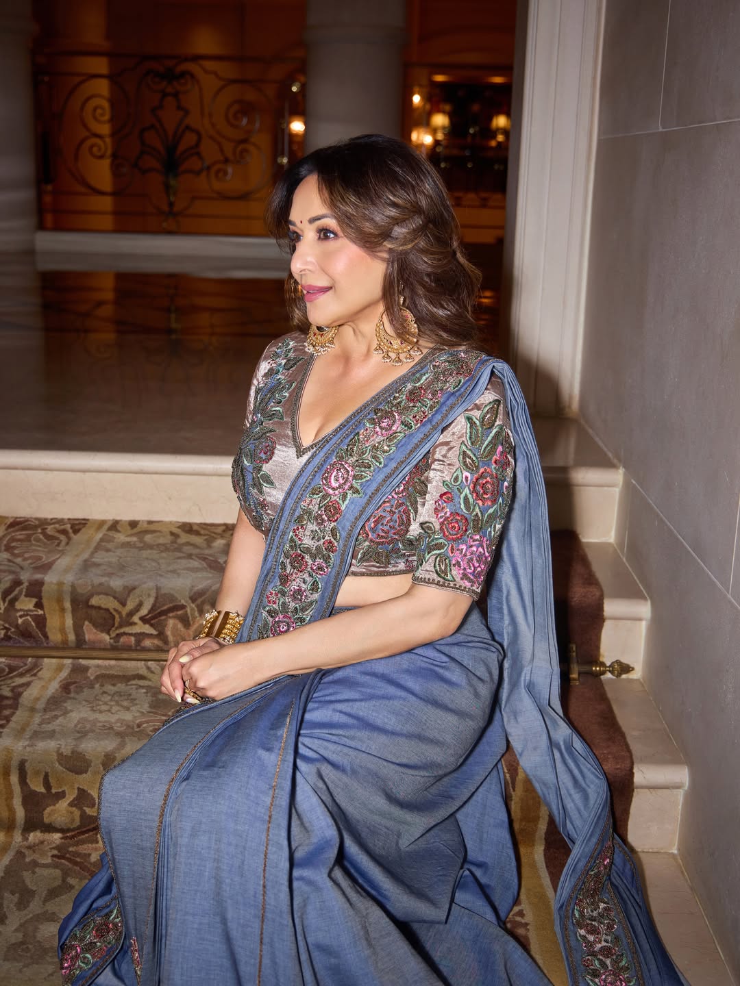 Madhuri Dixit Maa Behen Movie Saree Look