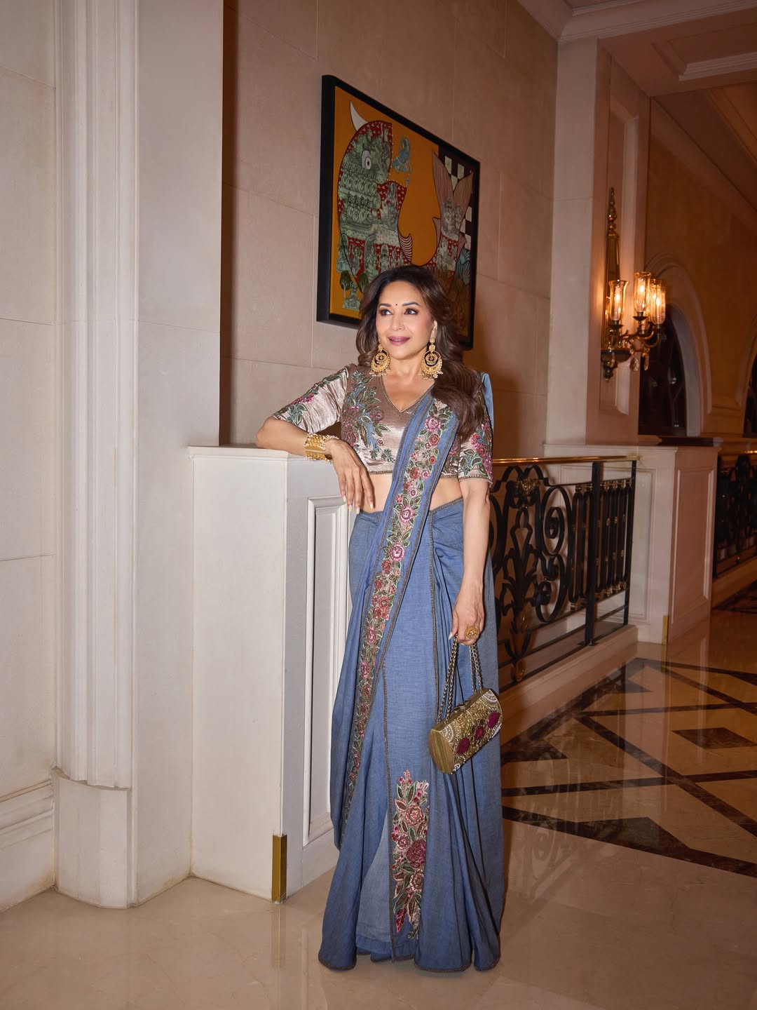 Madhuri Dixit Maa Behen Movie Saree Look