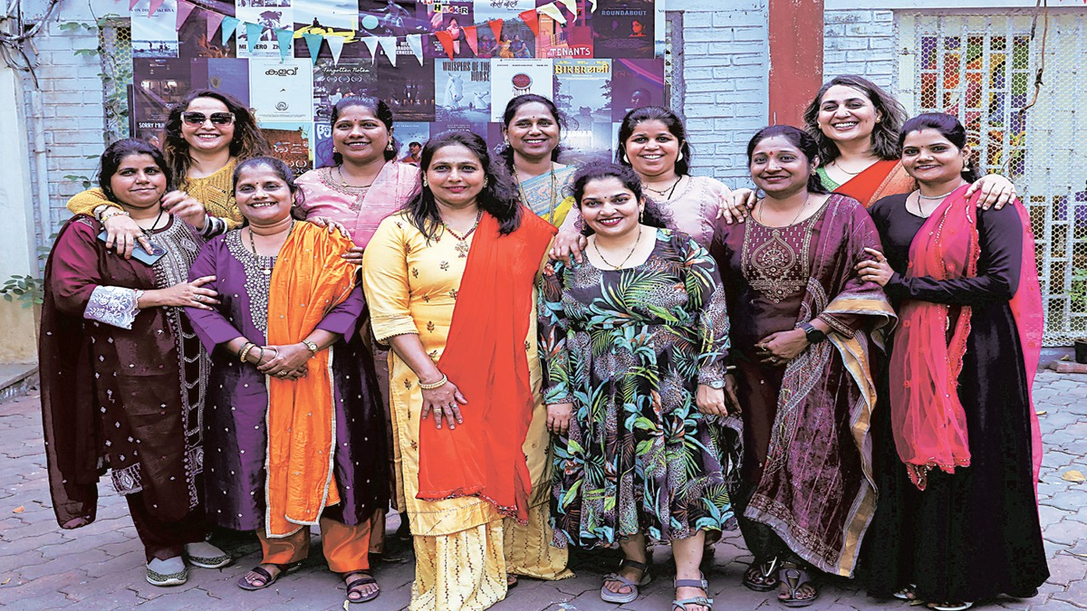 ‘ती’च्या असण्याची गोष्ट..