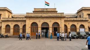 Sangli municipal corporation employees suspended news | Commissioner Sanjeeta Mohapatra Sangli Miraj Kupwad | Sangli mahapalika karwai digambar shinde loksatta | Maharashtra civil services rules employee suspension updates