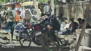 vasai sativali phata alcohol nuisance | public safety concern in vasai east | police action against drunkards on footpath | women safety issues in vasai industrial area