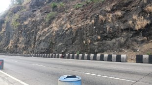 Mumbai Pune Expressway traffic block | Bor Ghat landslide prevention work | MSRDC boulder removal Adoshi tunnel | Mumbai Pune highway traffic updates