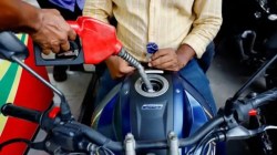 Petrol Diesel Price Today: सकाळ होताच इंधनाच्या किमतीत मोठी उलथापालथ, पेट्रोलचे दर बदलले, तुमच्या शहरात आजचा भाव काय..?