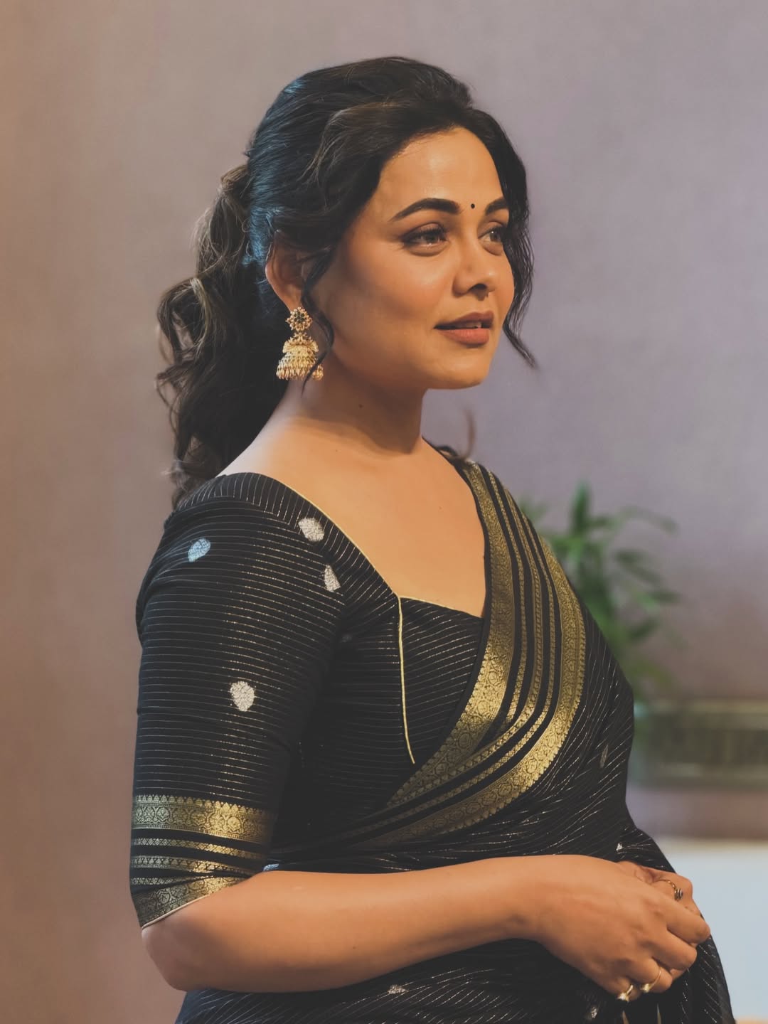 Prarthana Behere Black Saree Look