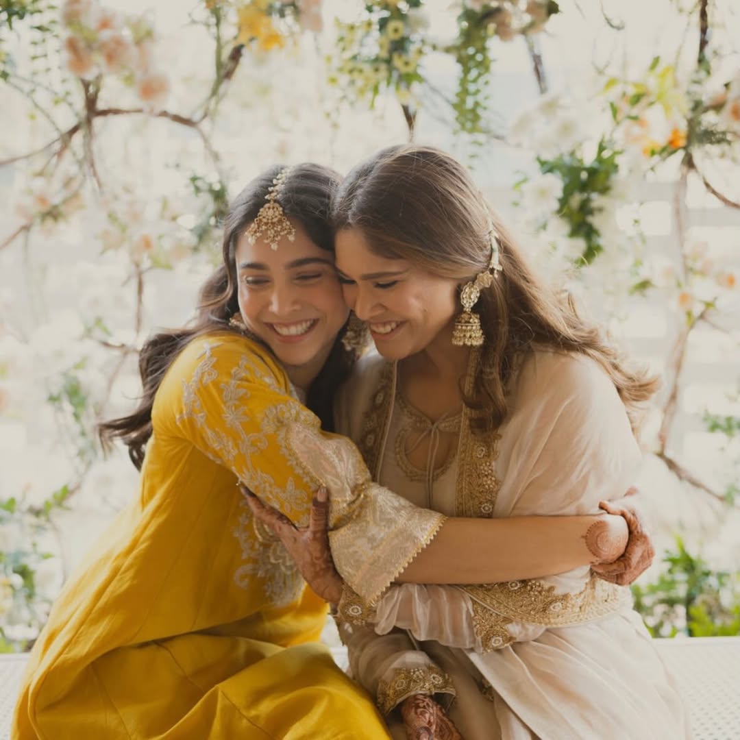 Sharvari Wagh sister Kasturi Wagh photos