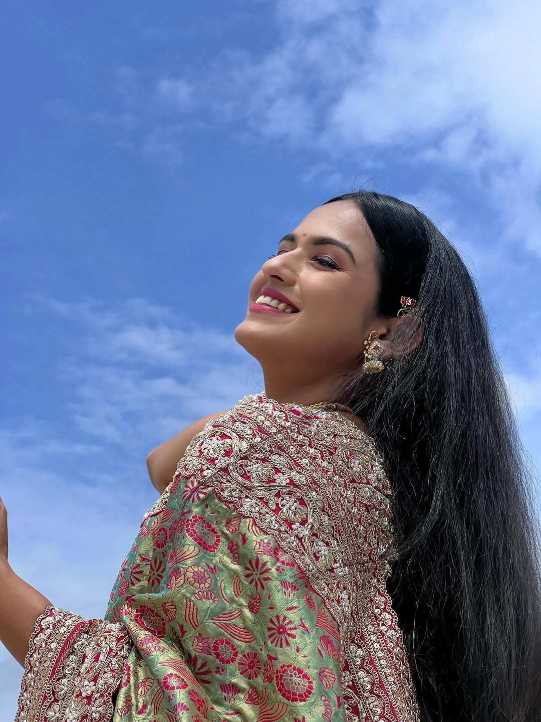 Shivani Baokar Shweta Shinde At Shirdi