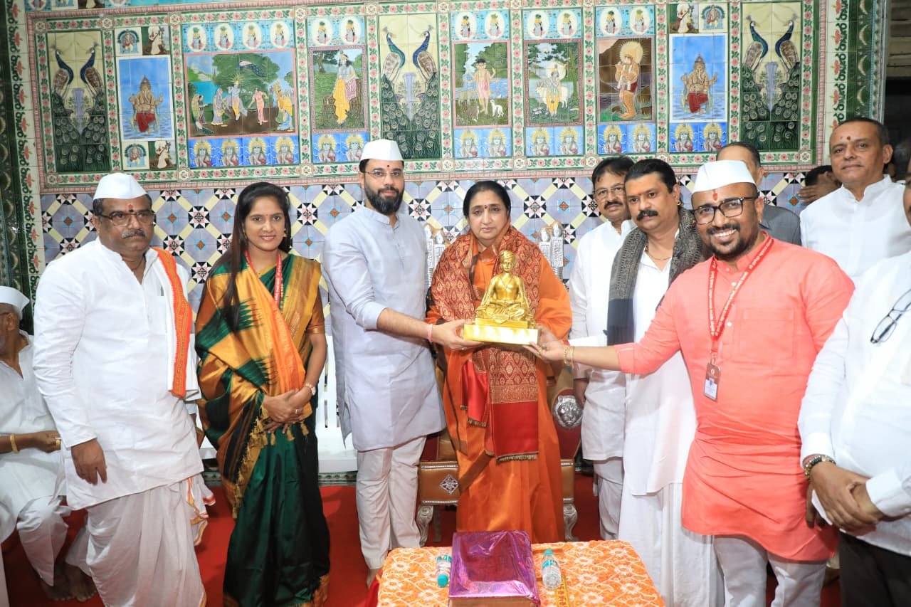 Sunetra Ajit Pawar Alandi Pune