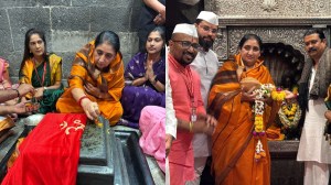 Photos: सुनेत्रा पवार यांनी घेतले श्रीक्षेत्र आळंदी येथील संत ज्ञानेश्वर माऊलींच्या संजीवन समाधीचे दर्शन