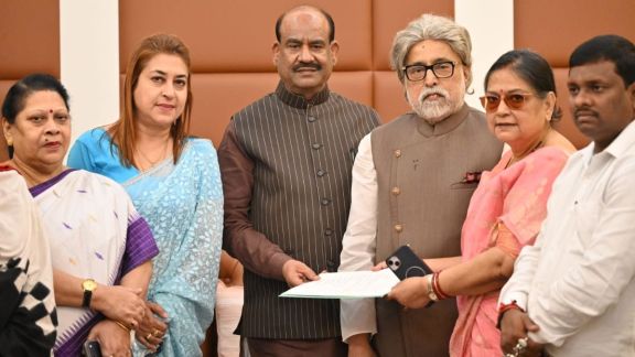 TMC rebel MPs merge Nationalist Citizens Party India | NDA support Sudip Bandyopadhyay Om Birla meet | तृणमूल काँग्रेस बंडखोर खासदार विलीनीकरण | सुदीप बंडोपाध्याय एनडीए पाठिंबा लोकसभा २०२६