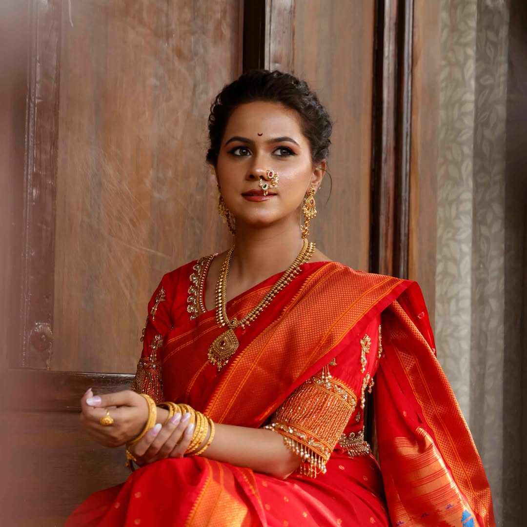 Tejashree Walavalkar Red Paithani Saree Look