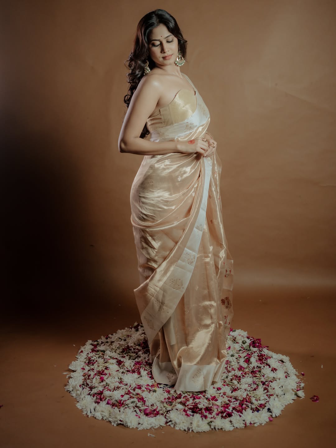 Yogita Chavan Golden Saree Look