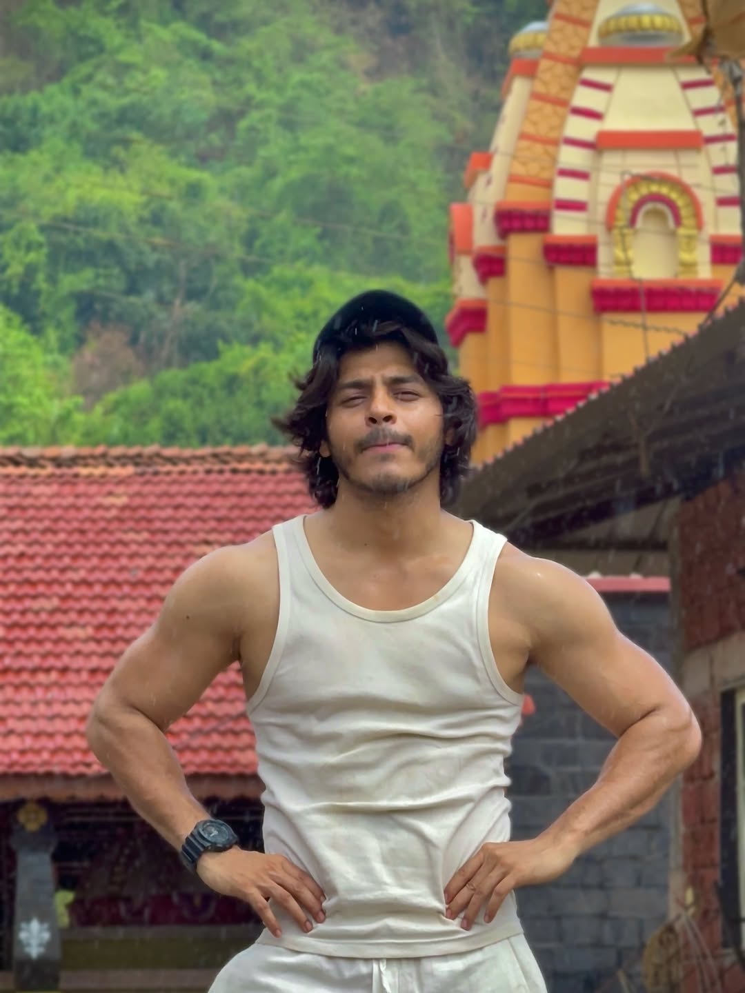 star pravah tu hi re maza mitwa fame actor Abhijit Amkar went to kokan shivthar ghal raigad