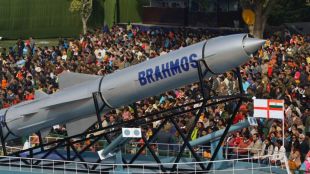 India deployed nuclear weapons SIPRI report | SIPRI Yearbook 2026 India China nuclear warheads comparison | भारताने पहिल्यांदाच तैनात केली अण्वस्त्रे सिपरी अहवाल | सिपरी इयरबुक २०२६ भारत चीन अणुबॉम्ब क्षमता