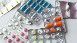 center-bans-16-fdc-medicines-paracetamol-amoxicillin-list