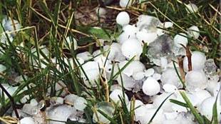 How hailstones are formed science | Cumulonimbus storm clouds formation | Hailstorm formation mechanism process | Structure of hailstone ice layers