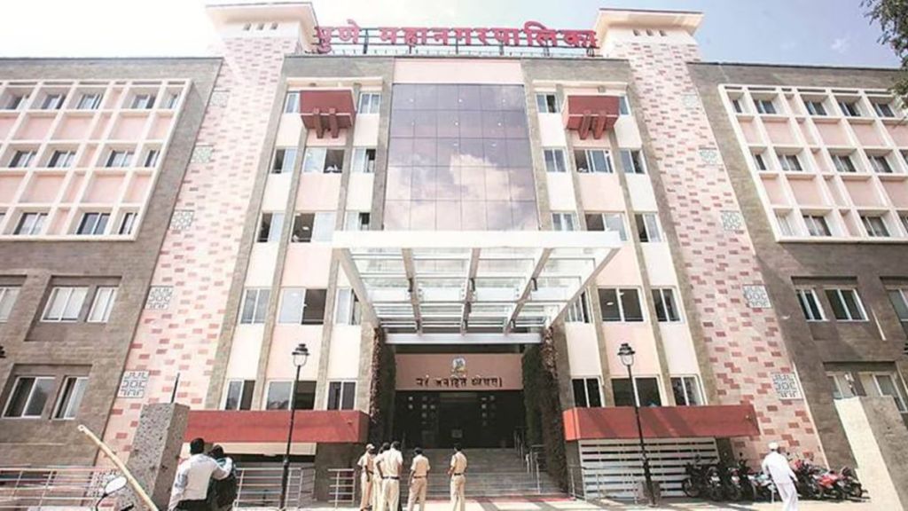 Pune PMC Chief Finance Officer dispute | PMC Officer Seniority Dispute commissioner letter | पुणे महापालिका मुख्य वित्त अधिकारी वाद | पुणे महापालिका पदोन्नती वाद उच्च न्यायालय Pune PMC Chief Finance Officer dispute | PMC Officer Seniority Dispute commissioner letter | पुणे महापालिका मुख्य वित्त अधिकारी वाद | पुणे महापालिका पदोन्नती वाद उच्च न्यायालय