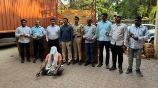 Seized illegal liquor truck on Panvel Mumbra highway | Maharashtra excise department raid on counterfeit alcohol | अवैध मद्य साठा जप्त उत्पादन शुल्क विभाग कारवाई | ठाणे पनवेल हायवे बनावट दारू जप्त आयशर ट्रक